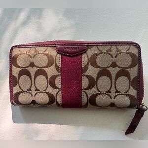 👜 Y2K Coach Signature Zip Wallet – Burgundy & Canvas – So Cute! 💼✨